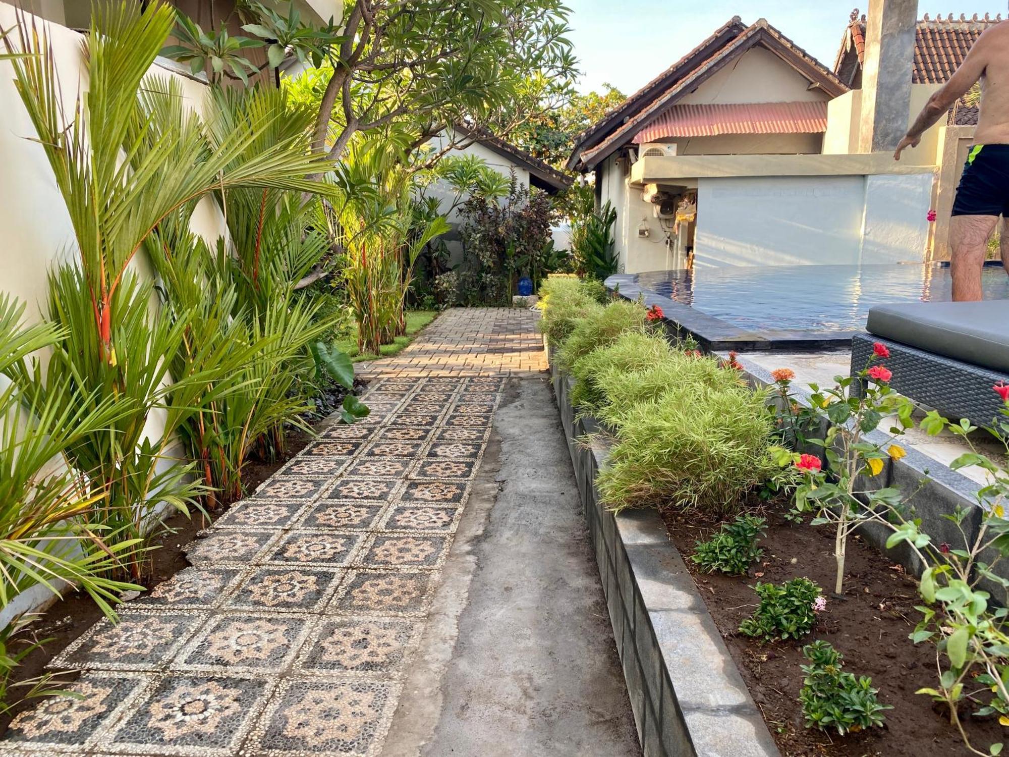 Solaluna Beach Homestay Amed Exterior foto